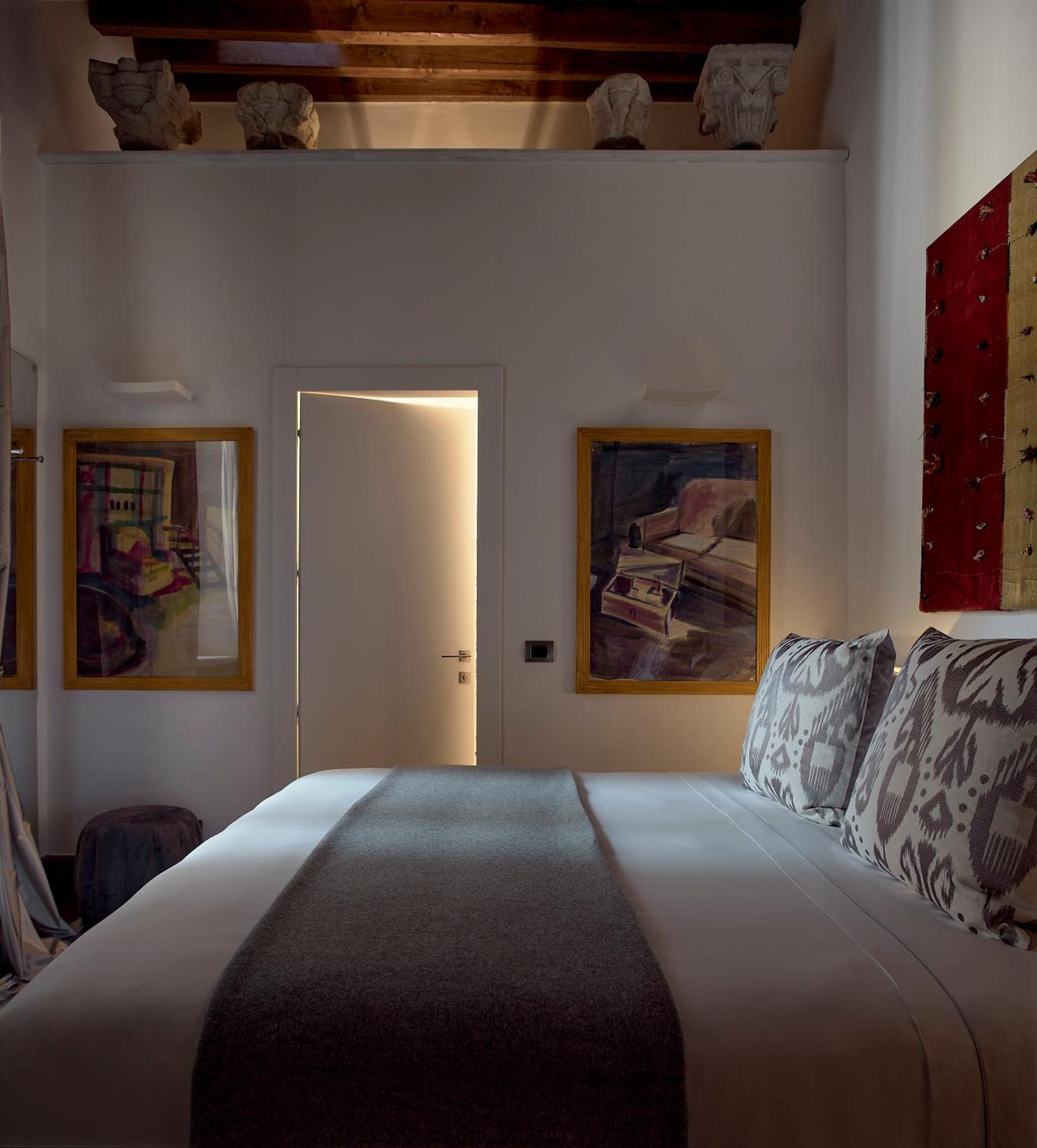 Palazzo Delle Pietre - Luxury Apartahotel Roma