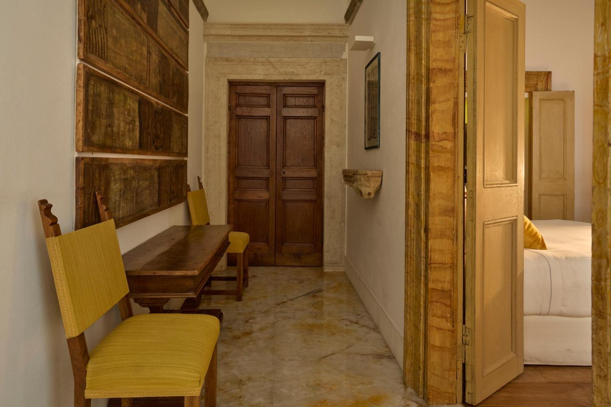Palazzo Delle Pietre - Luxury Apartahotel 5*