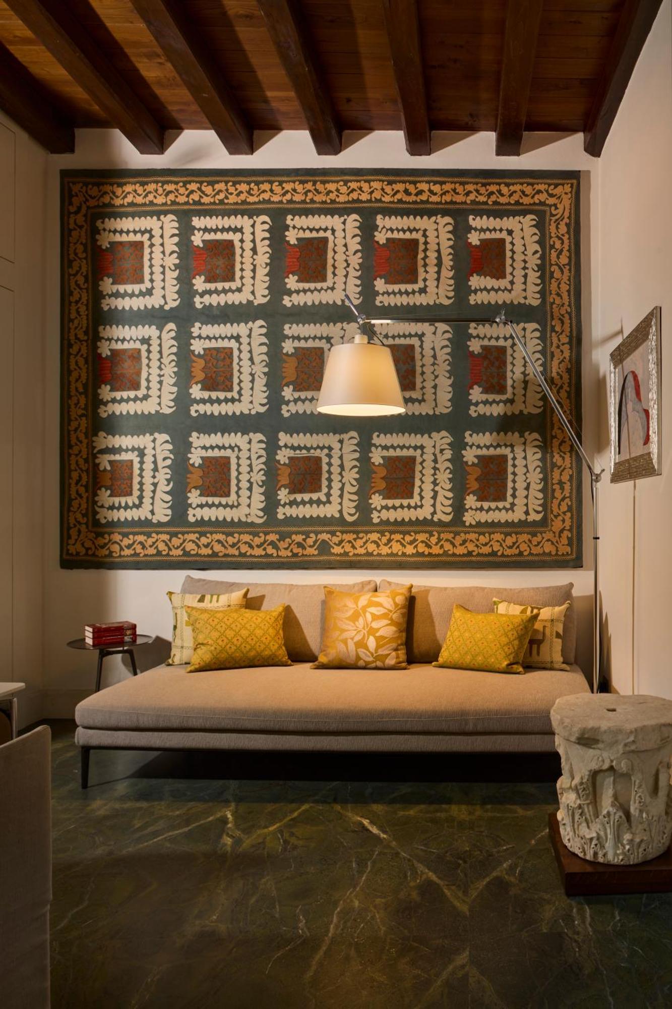 Palazzo Delle Pietre - Luxury Apartahotel 5*