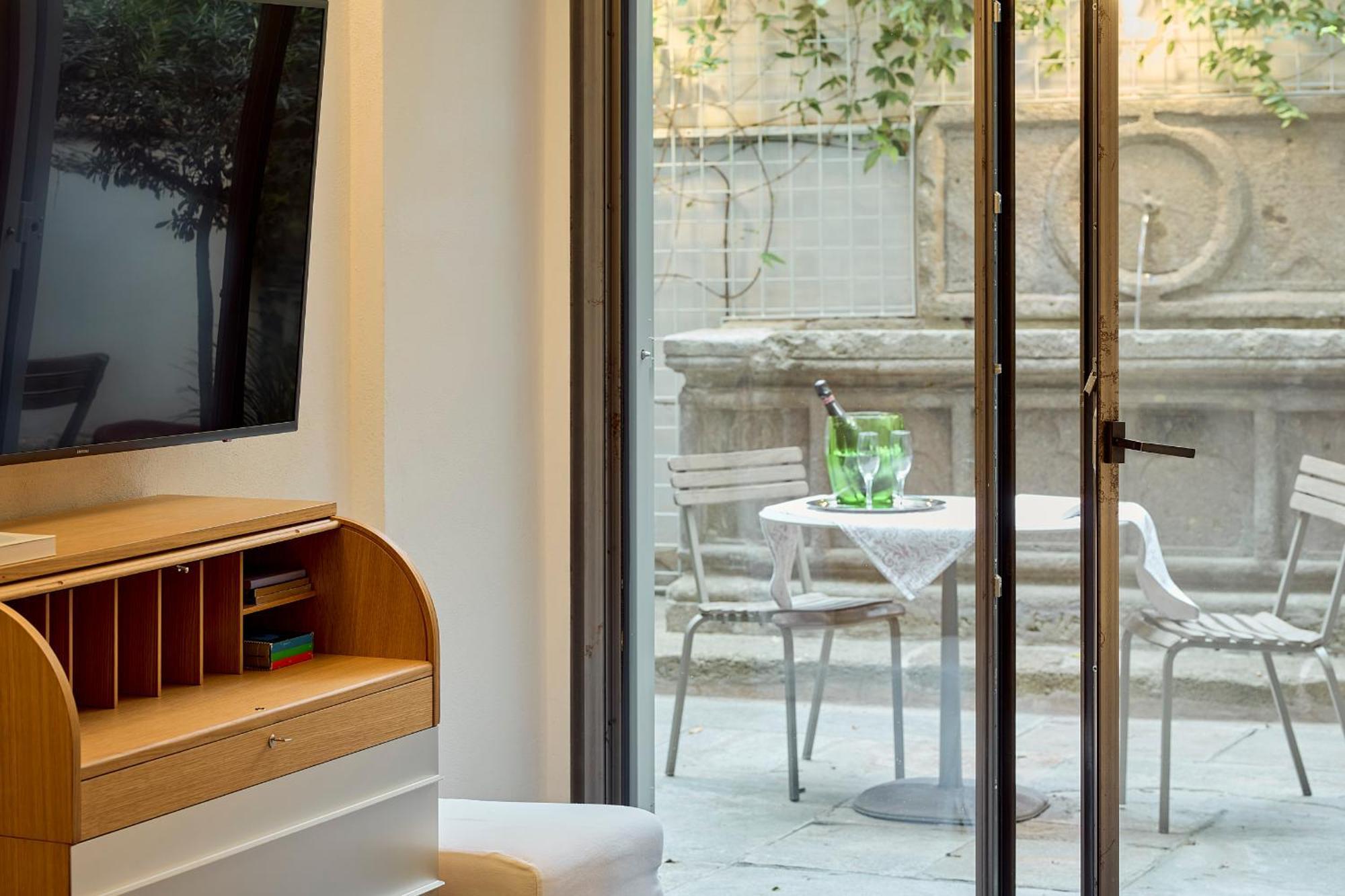 Palazzo Delle Pietre - Luxury Rome